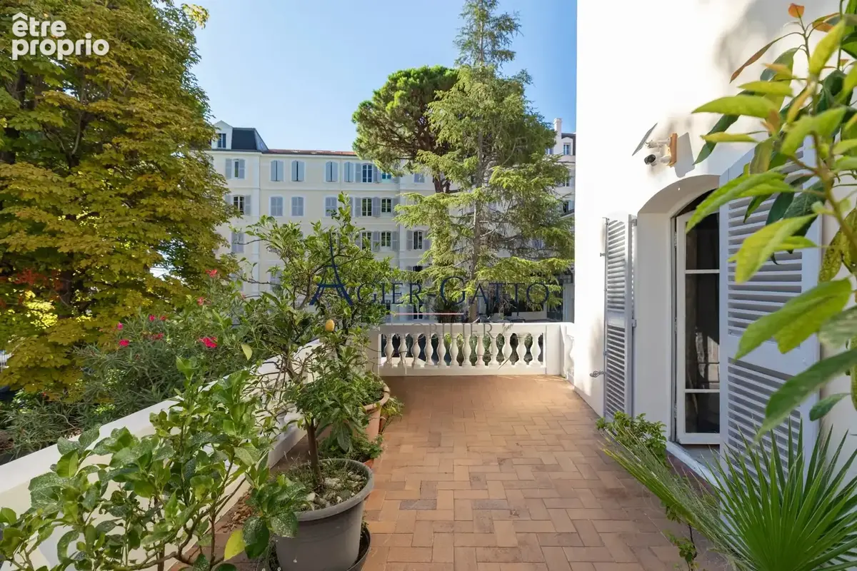 Cannes – Exclusivité-  Beausite  Maison divisée en deux appartements à rénover - photo 4