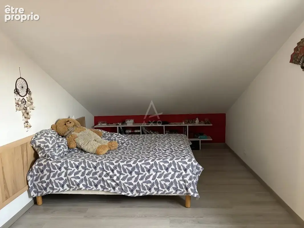 FLEAC.Belle maison familiale contemporaine de 8 pièces implantée sur un terrain de 1452 m² environ clos et arboré. - photo 11