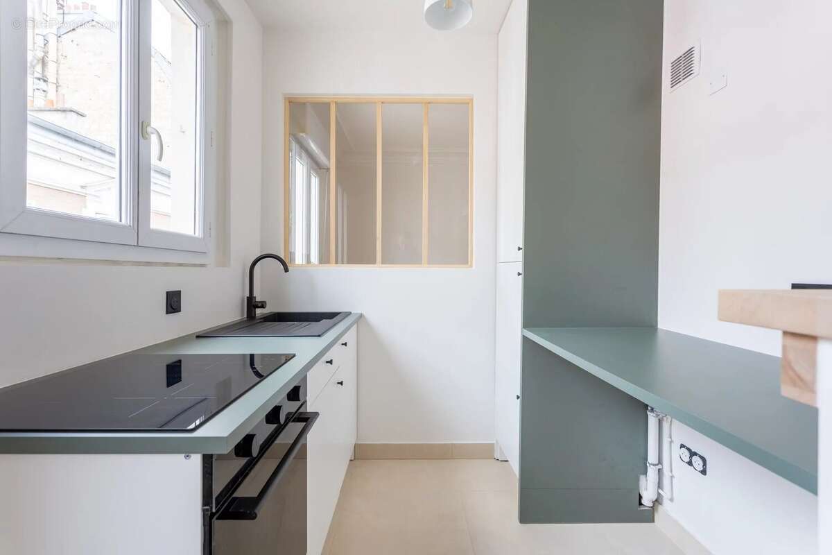 Appartement à LEVALLOIS-PERRET