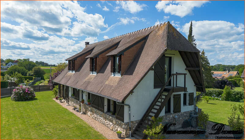 Maison à LA HARENGERE