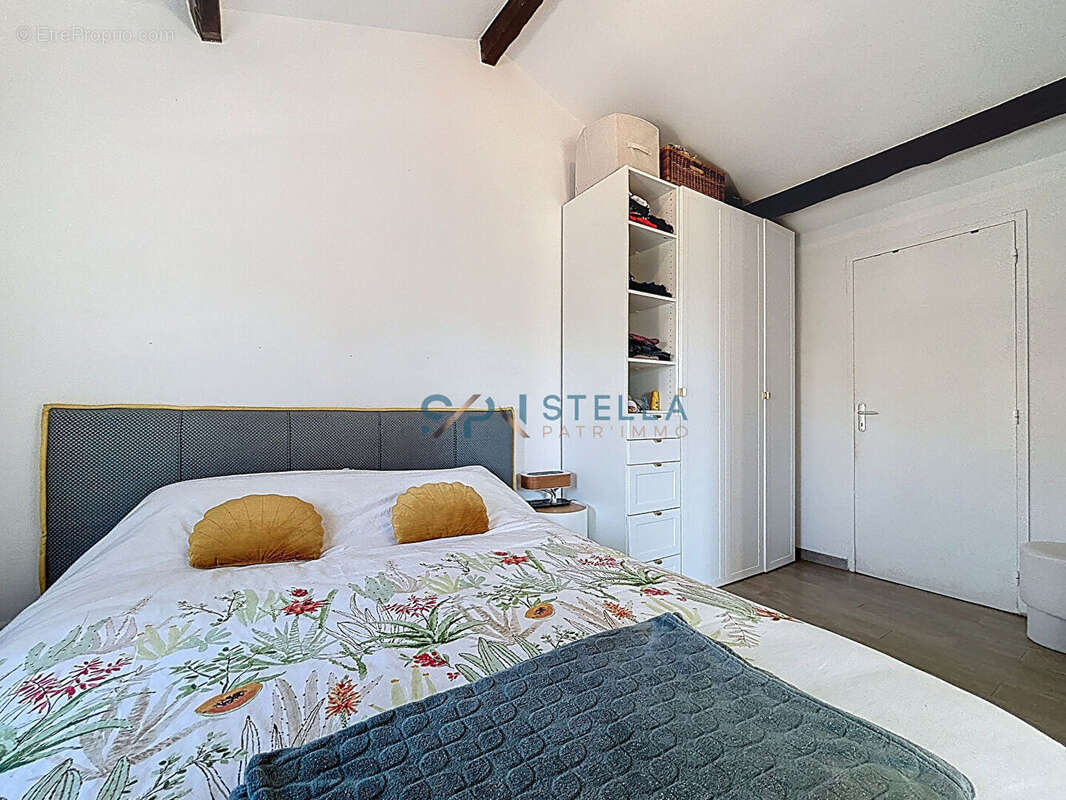 Maison avec dépendances et piscine - photo 11