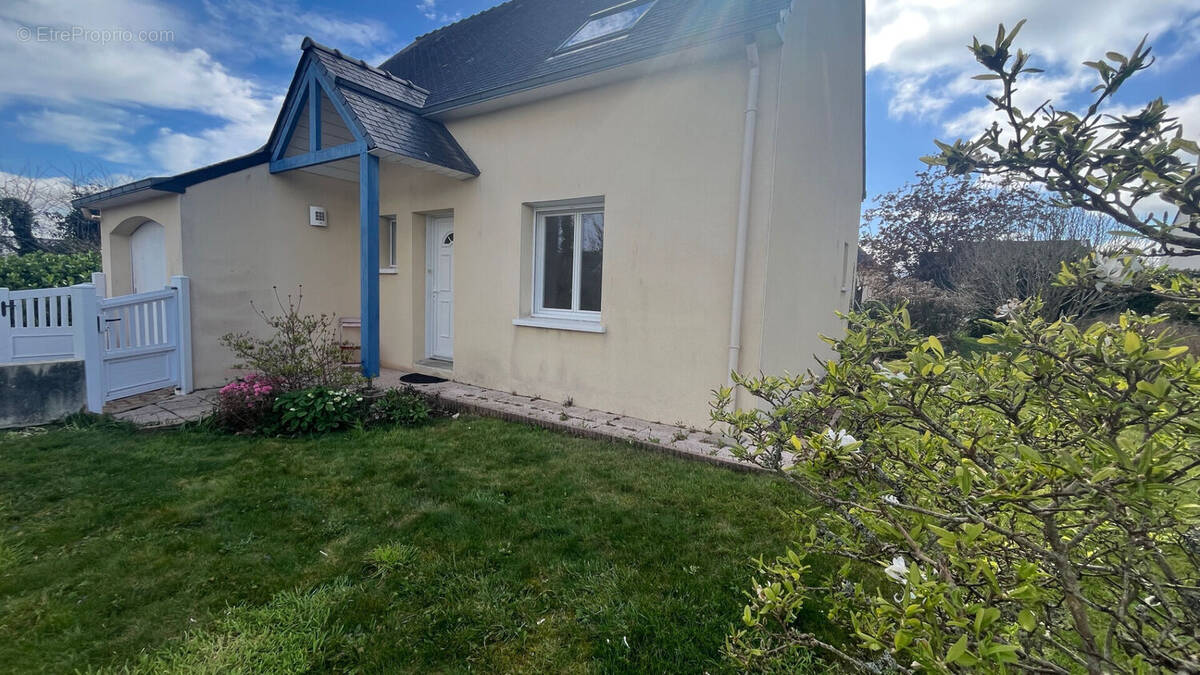 Maison à ERGUE-GABERIC