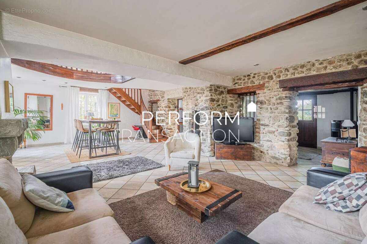 Maison à SAINT-MARTIN-D&#039;URIAGE