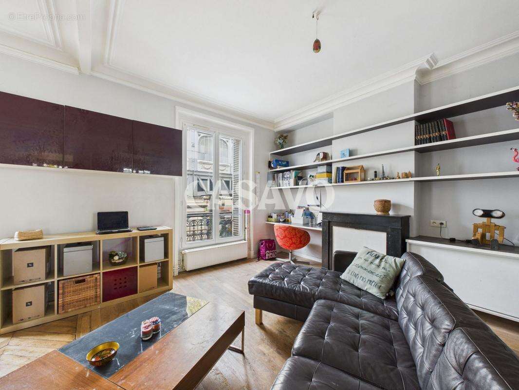 Appartement à PARIS-10E