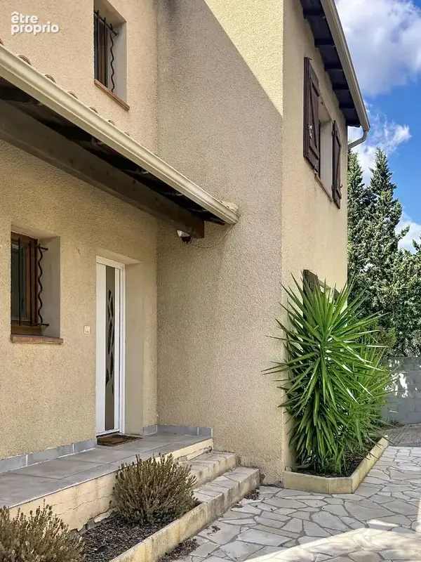 Maison Nimes 4 pièce(s) 97 m2 - photo 2