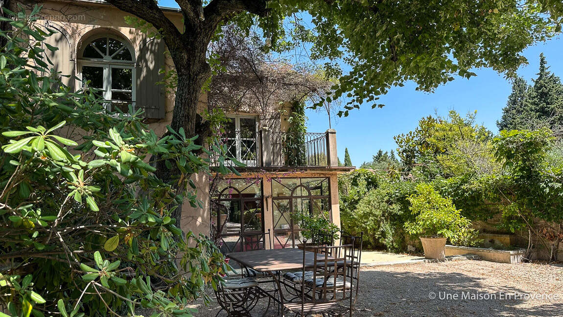 Maison à VILLENEUVE-LES-AVIGNON