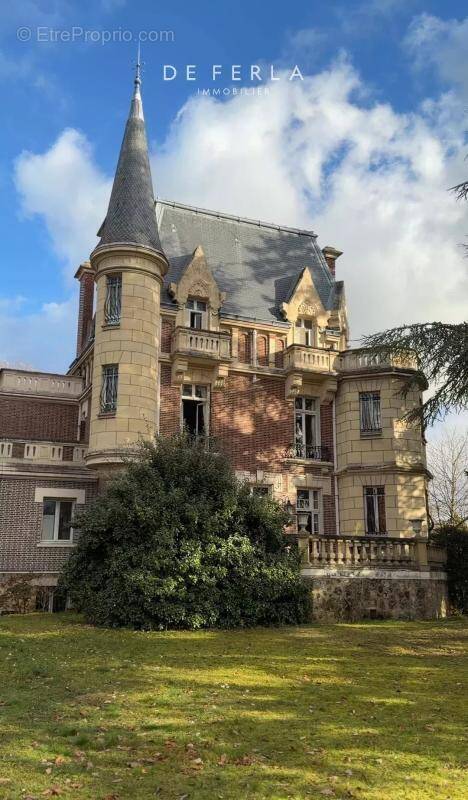 Maison à LE VESINET
