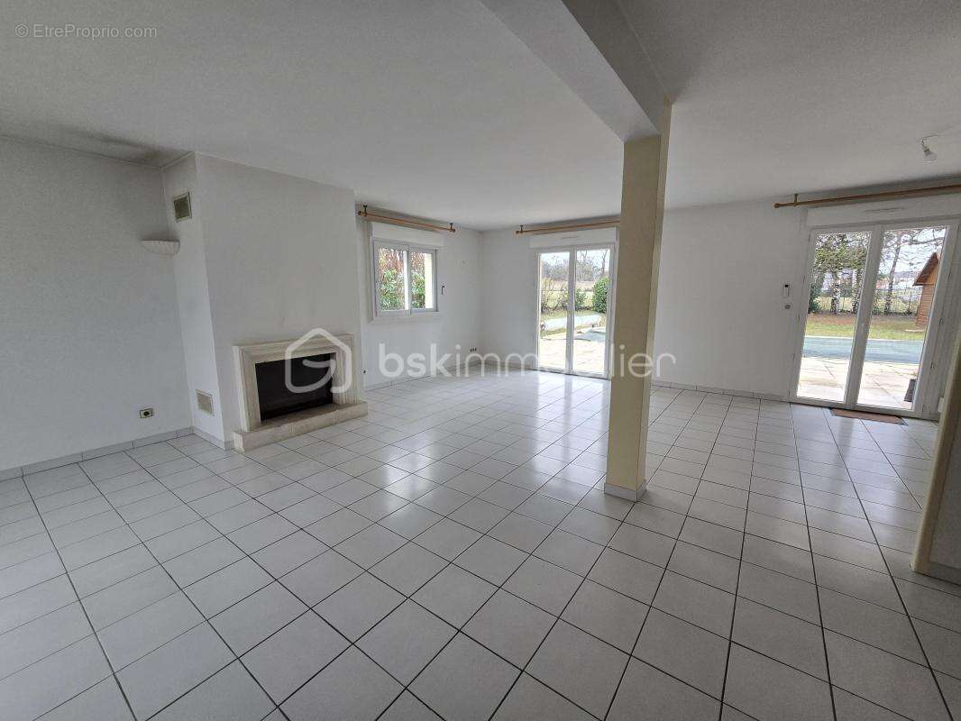 Maison à SAINT-CYR-EN-VAL