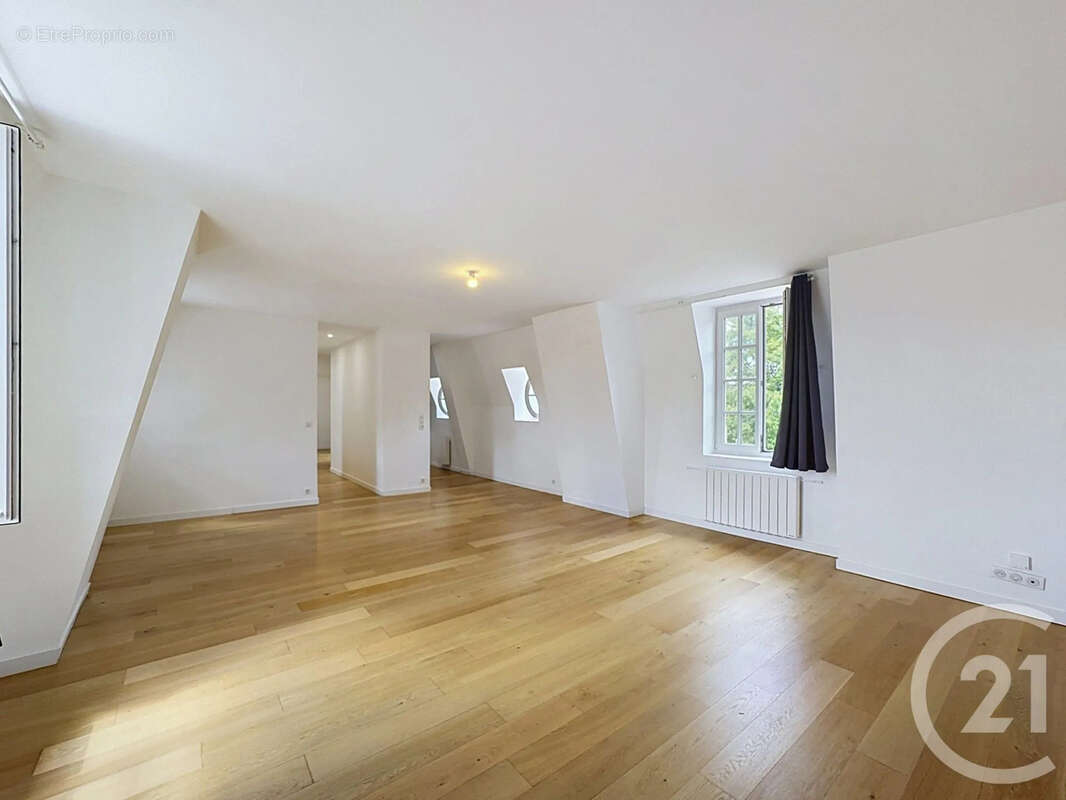 Appartement à FONTAINEBLEAU
