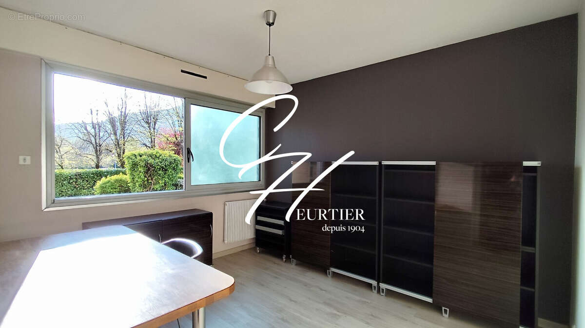 Appartement à MEYLAN