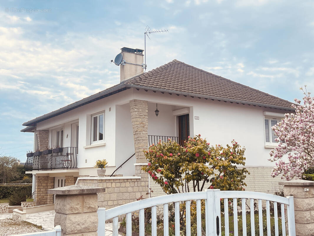 Maison à TROUVILLE-SUR-MER