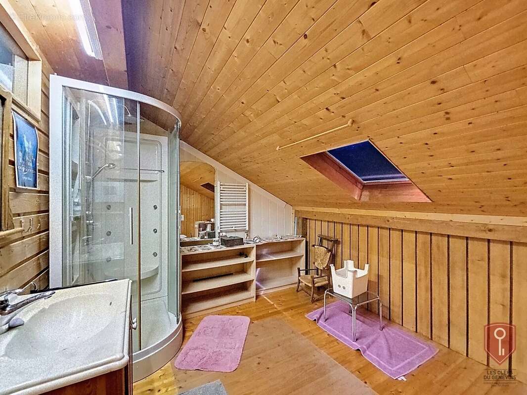 Maison à VALLEIRY