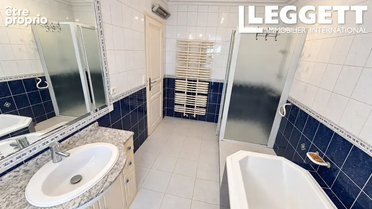 Charmante maison avec grand jardin privé,  2 782 m² terrain, piscine hors sol, véranda et terrasse et cave - photo 10