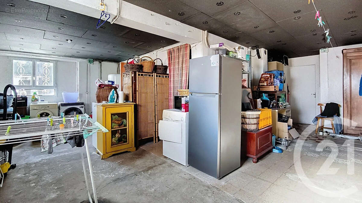 Maison à SAINT-CYR-SUR-LE-RHONE