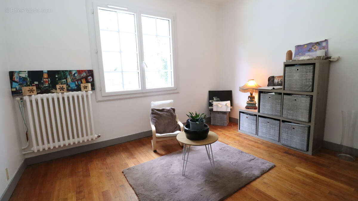 Maison à NOISY-SUR-ECOLE