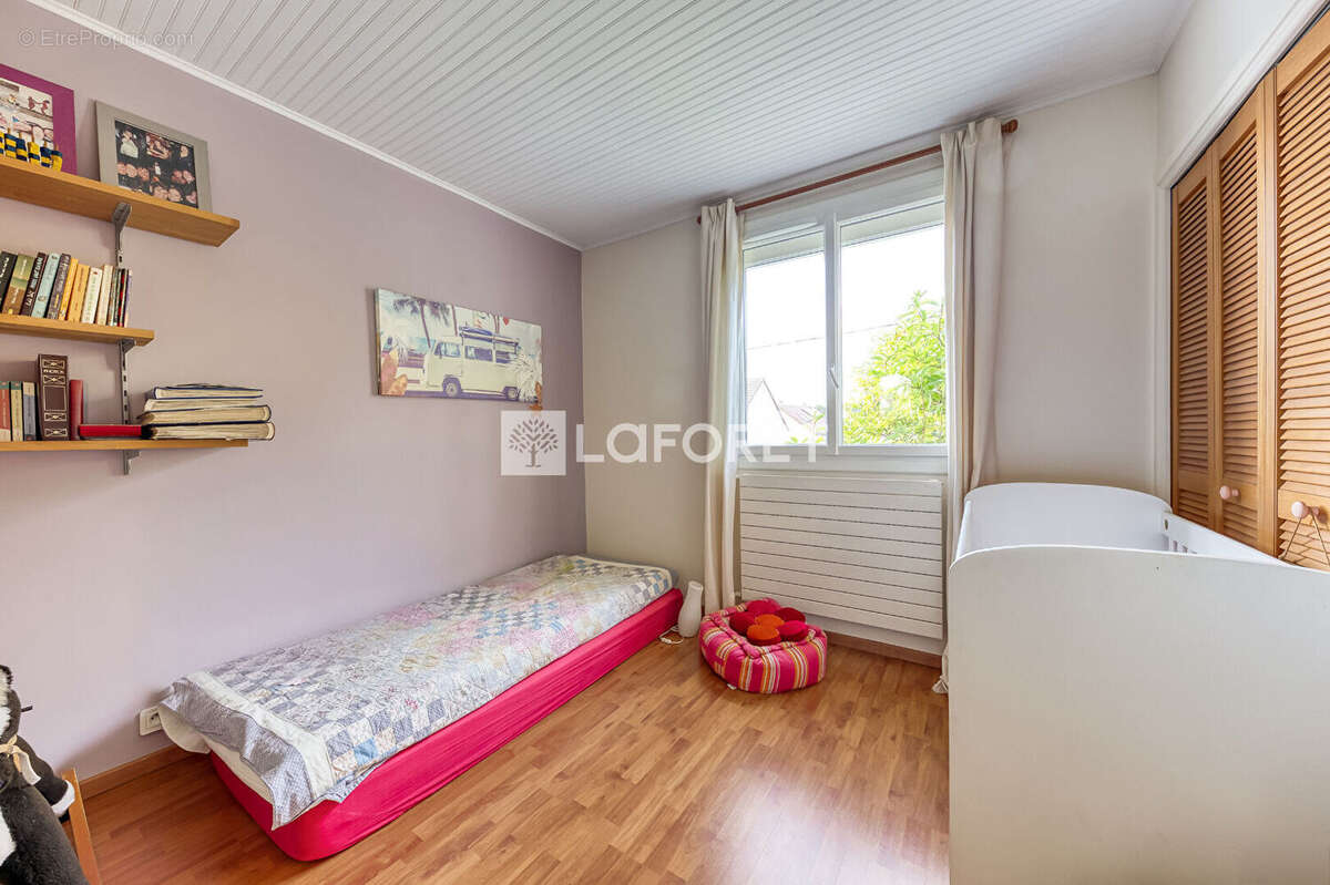 Maison à OZOIR-LA-FERRIERE