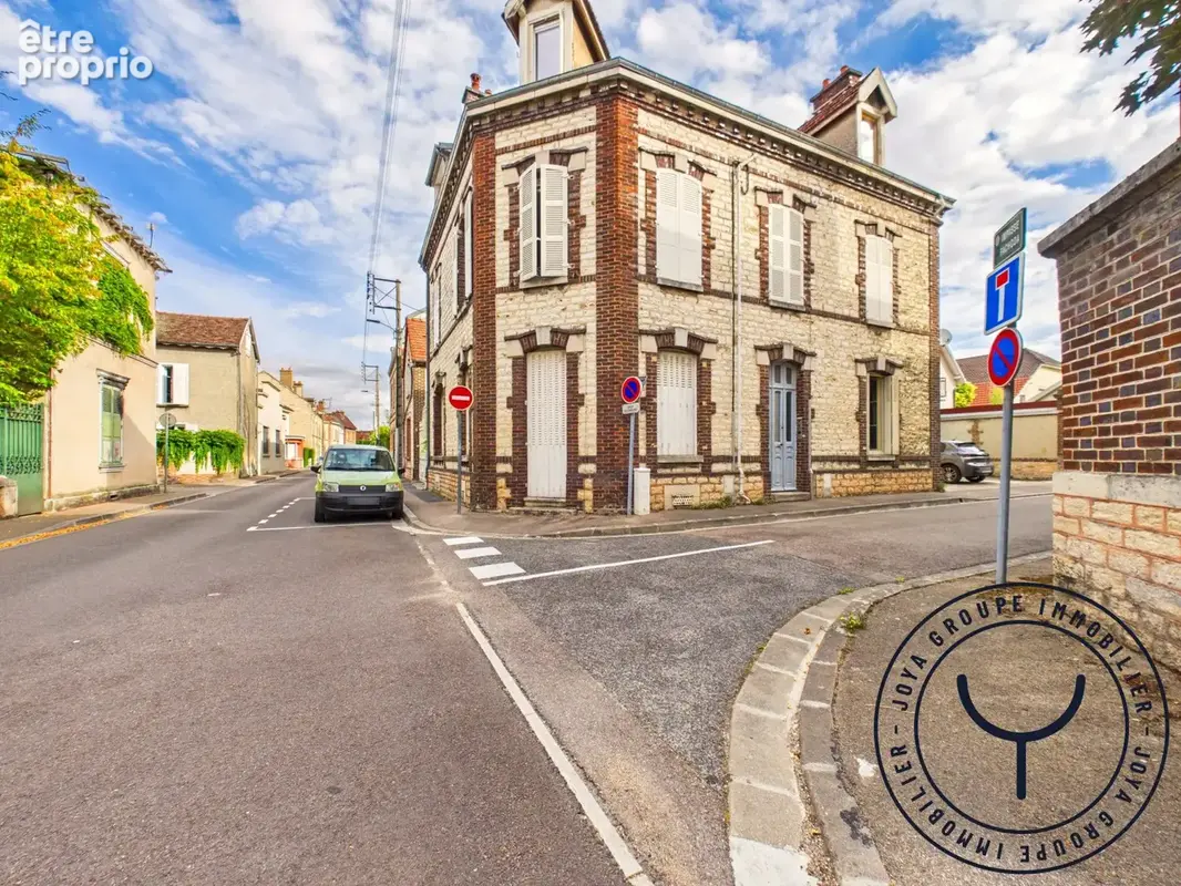 Appartement à SAINTE-SAVINE