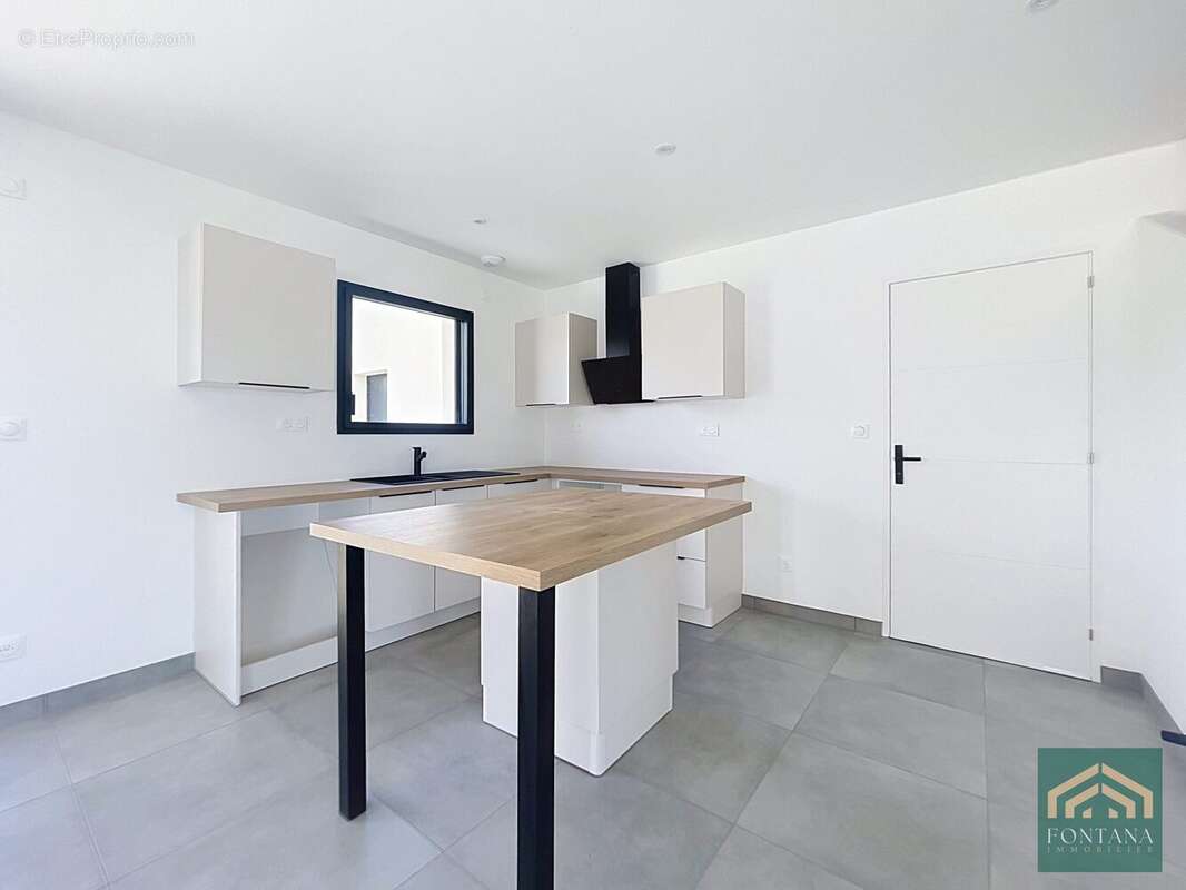 Maison 90 m² à Clerlande  - photo 4