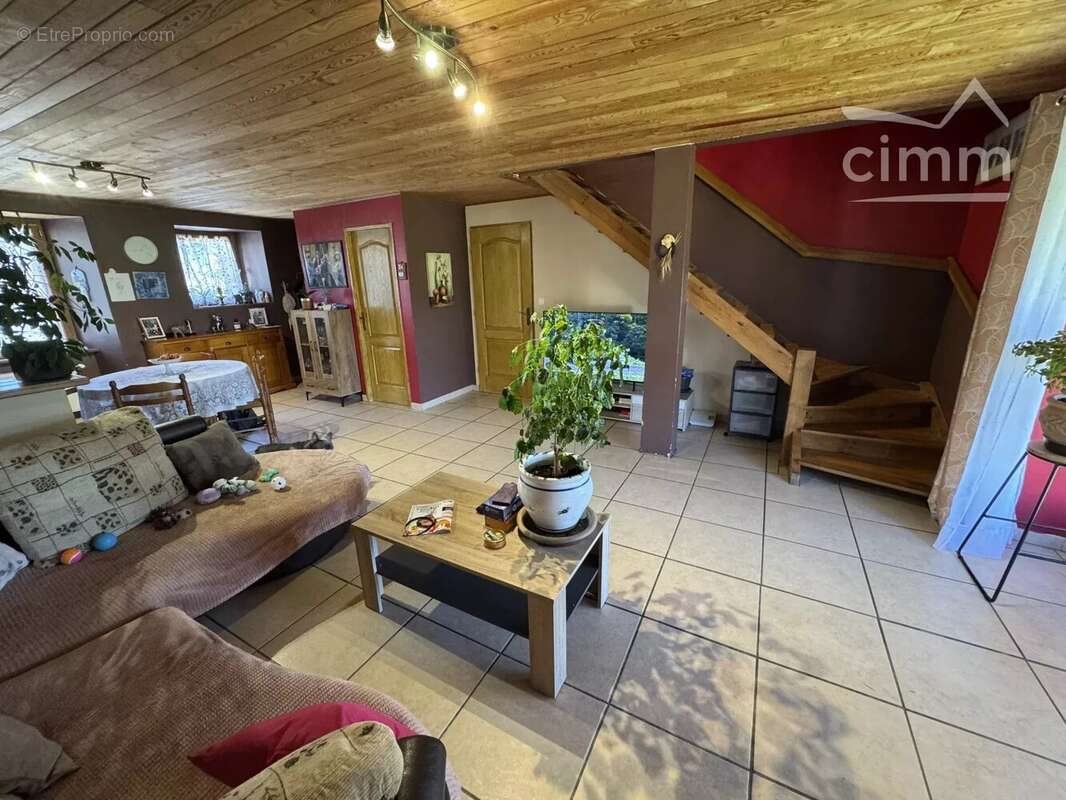 Appartement à MARSAC-EN-LIVRADOIS