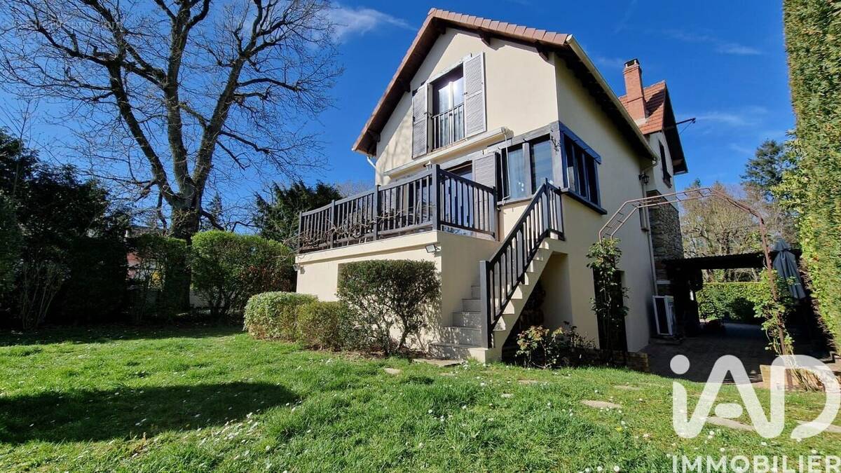 Photo 1 - Maison à SAINT-FARGEAU-PONTHIERRY