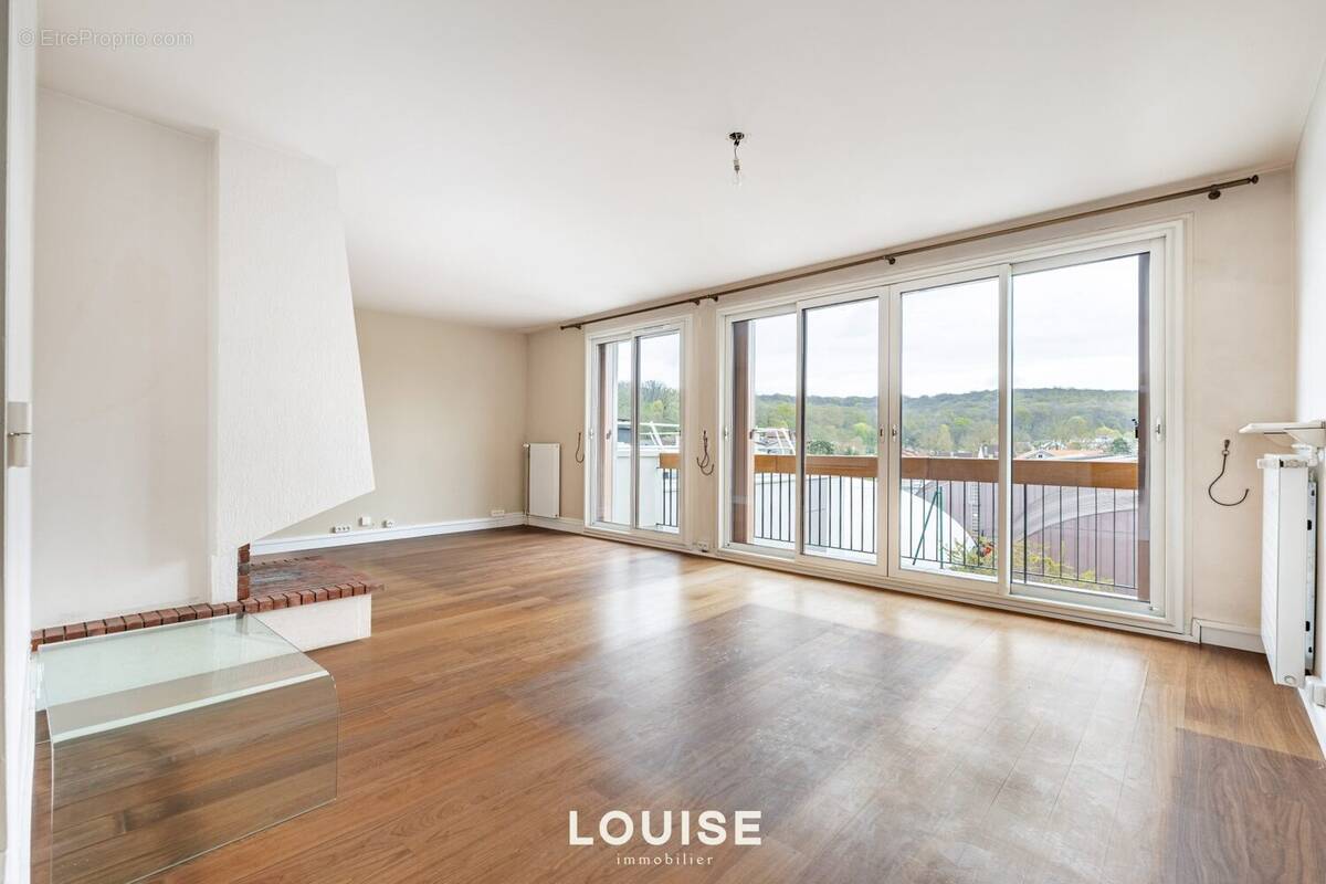 Appartement à CHAVILLE