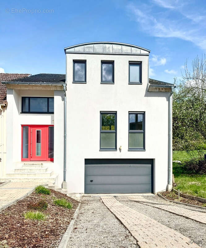 Maison à OUDRENNE