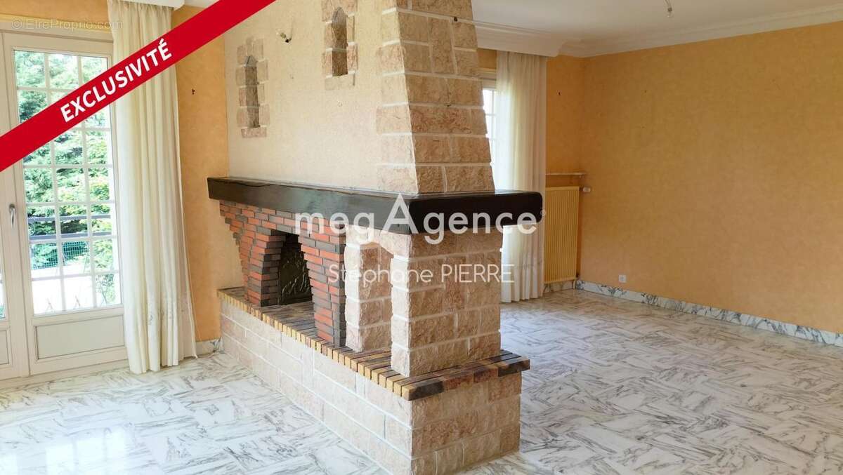 Maison à PREMILHAT