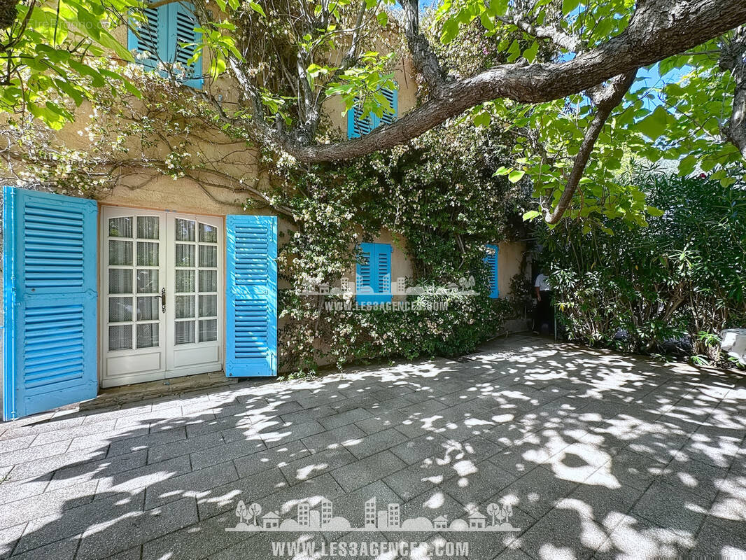 Maison à GRIMAUD