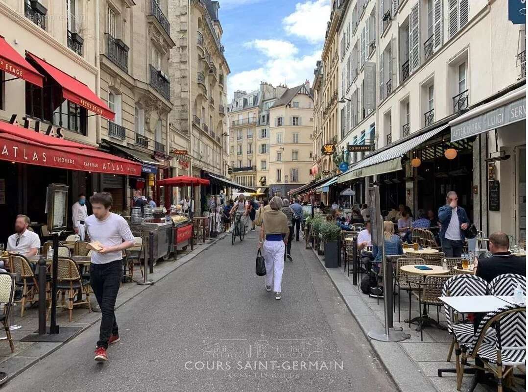 Appartement à PARIS-6E