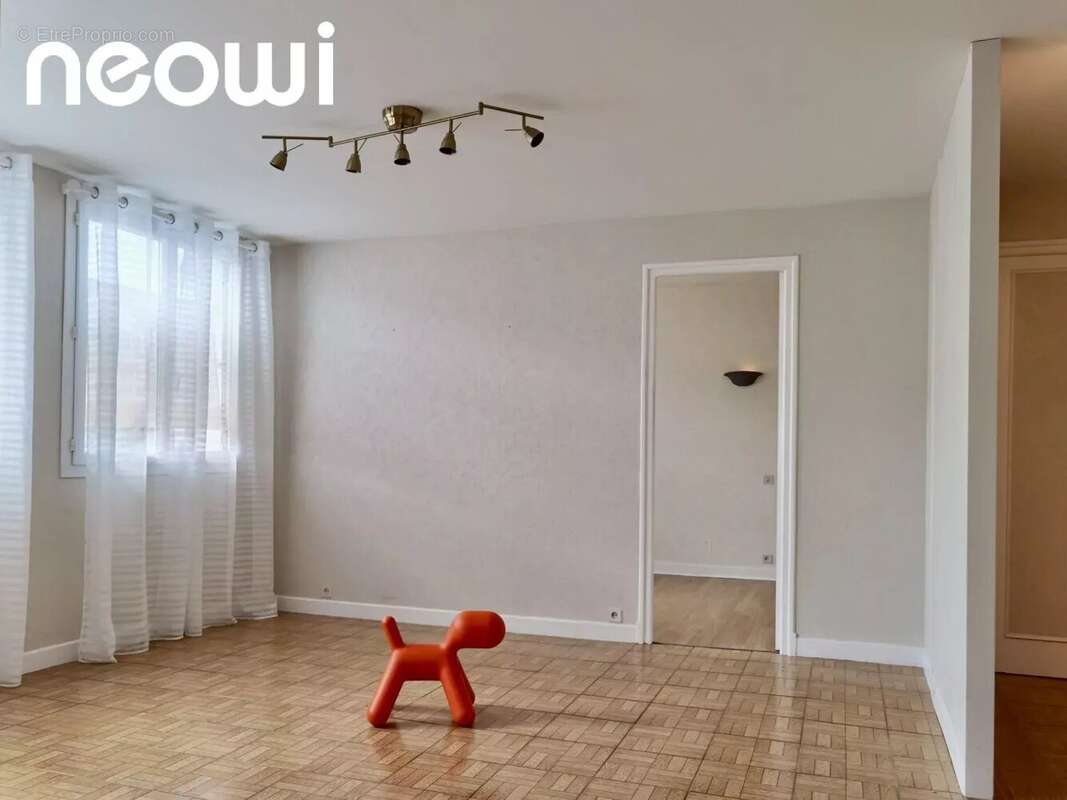 Alouettes – Appartement T5 avec loggia, cave et garage - photo 4