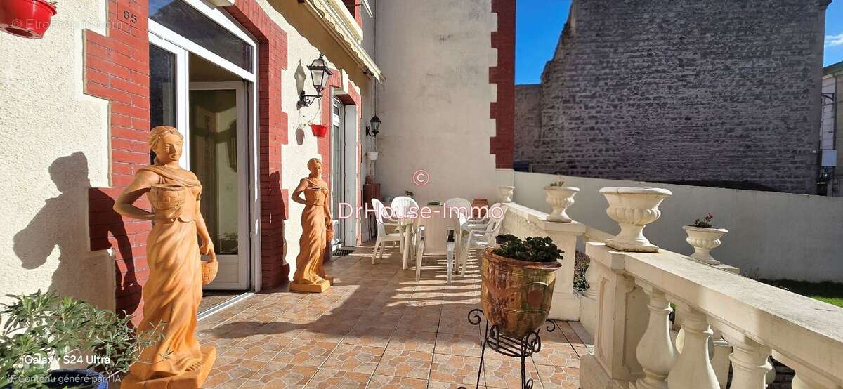 Maison à UNIEUX
