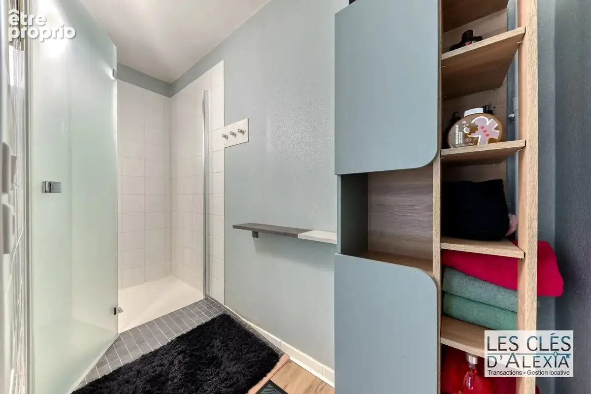 Superbe appartement familial rénové avec balcon filant – Résidence de standing avec parc & tennis - photo 12