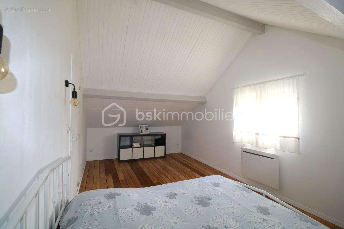 Maison à LONGUEVILLE