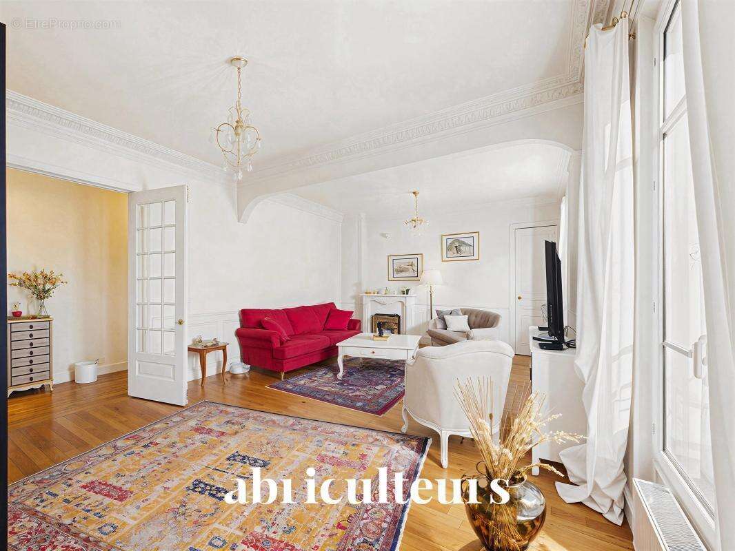 Appartement à PARIS-20E