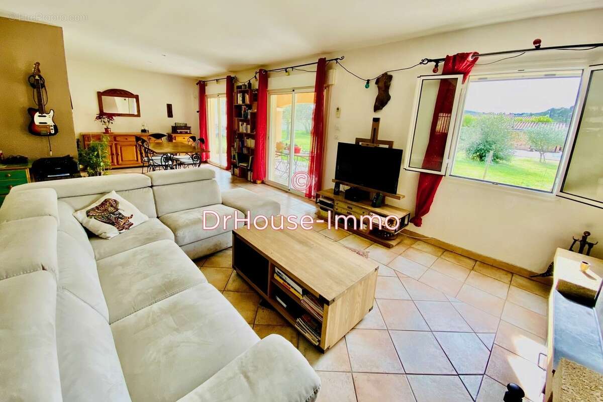 Maison à SAINT-HILAIRE