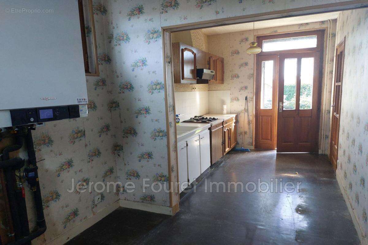 Maison à EGLETONS