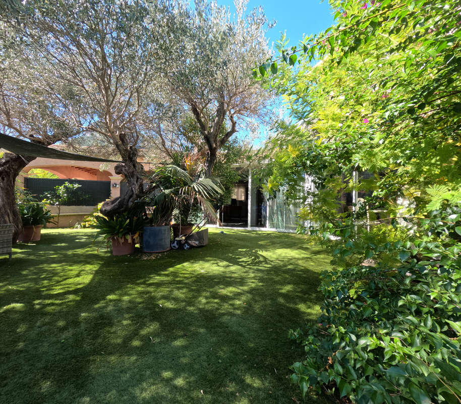 Maison à LA FARLEDE