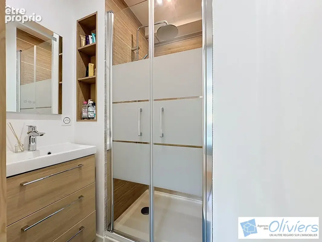 Maison 121 m² à Voisins-Le-Bretonneux  - photo 9