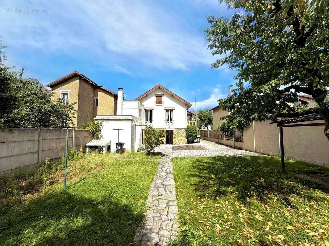 Maison à SUCY-EN-BRIE