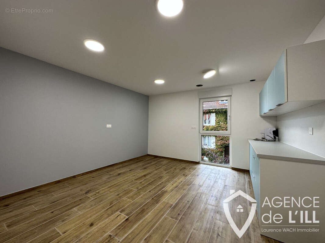 Commerce à DAMBACH-LA-VILLE