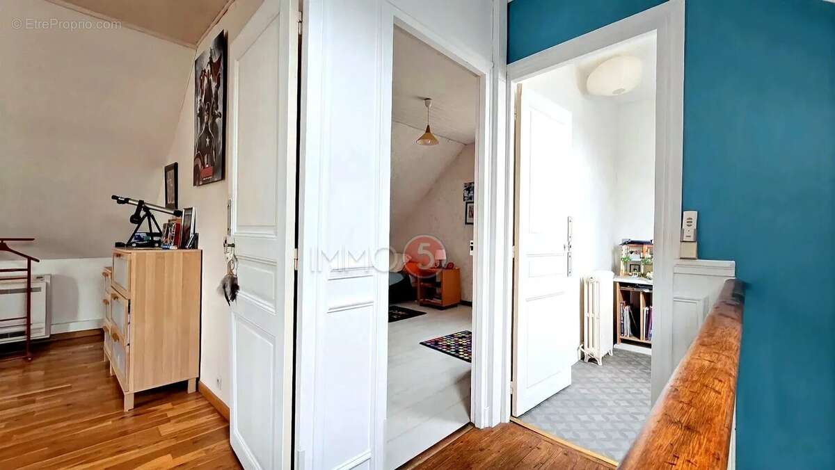 Maison 160 m² à Le Raincy  - photo 20