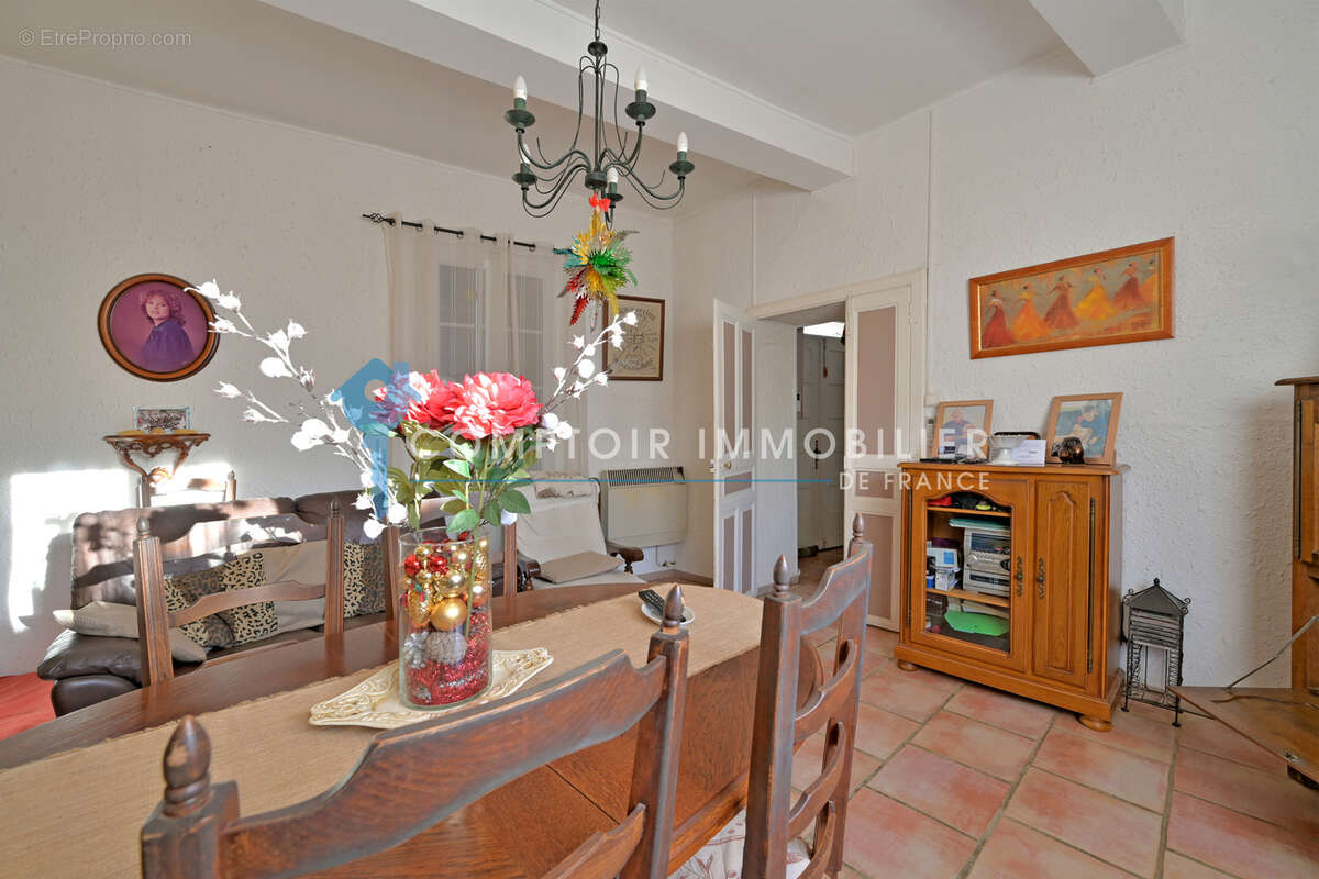 A vendre dept 30 (gard) beauvoisin maison de village 4 chambres jardin et grand garage - photo 8