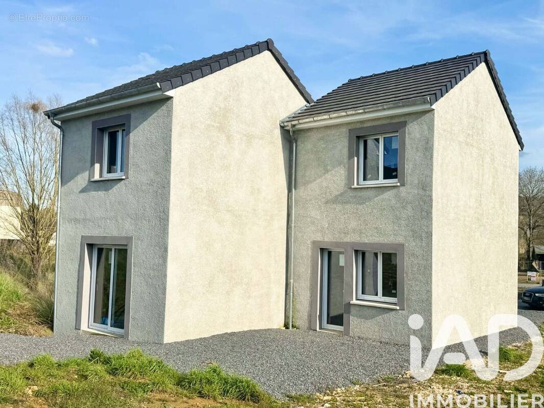 Photo 1 - Maison à BOULZICOURT