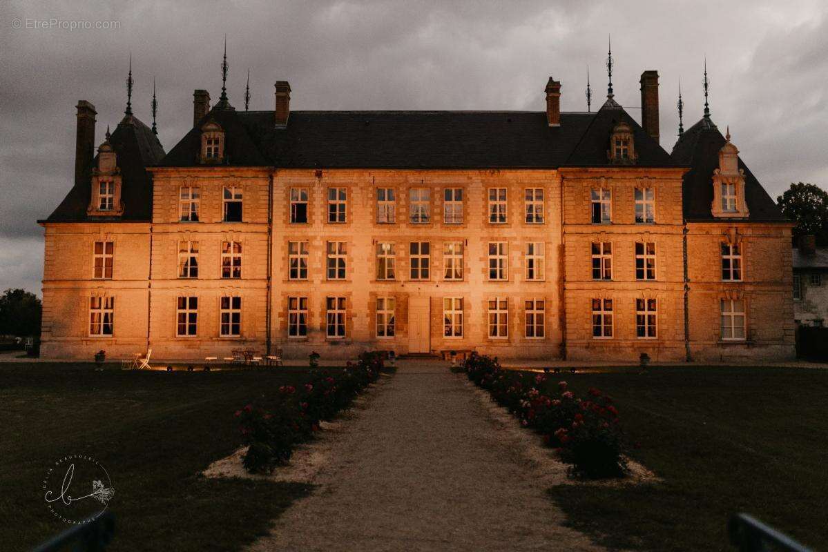 Maison à VITRY-LA-VILLE