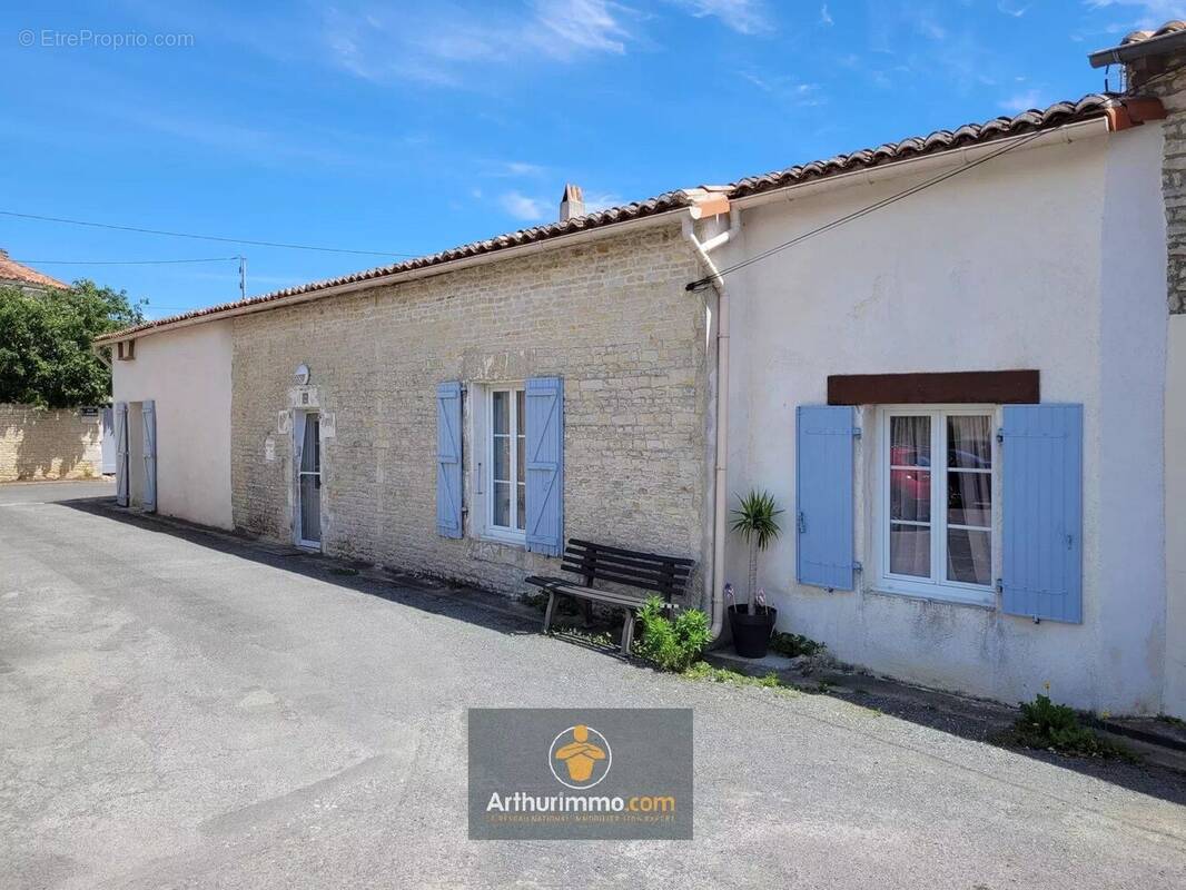 Maison à BENON