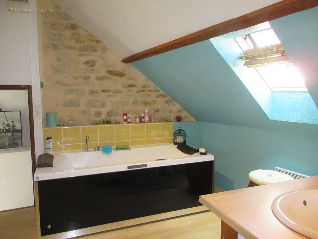 Maison à BADECON-LE-PIN