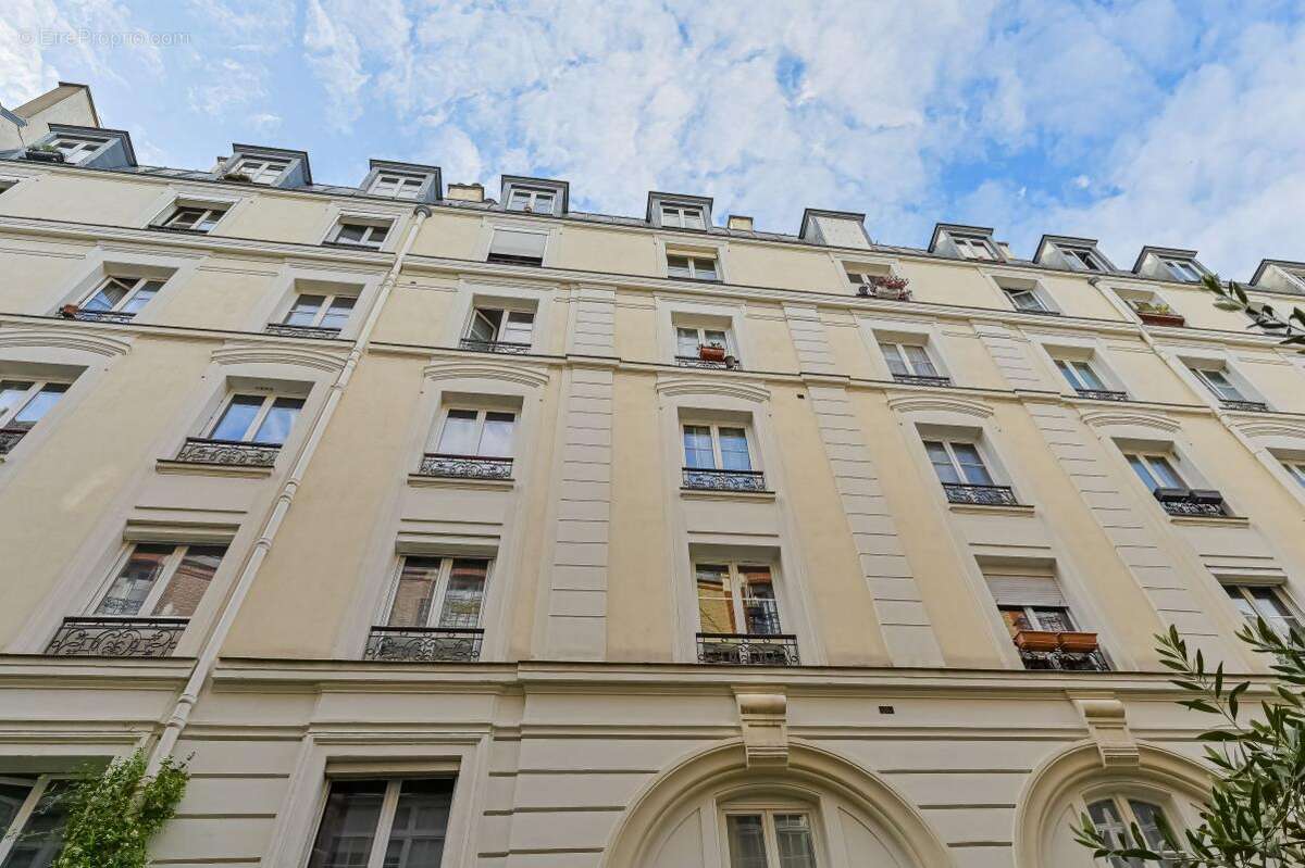 Appartement à PARIS-10E