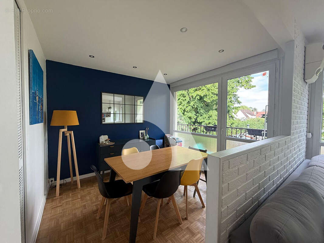 Appartement à SAINT-GRATIEN