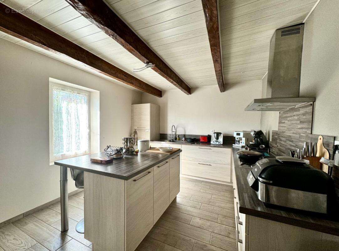 Maison à L'HONOR-DE-COS