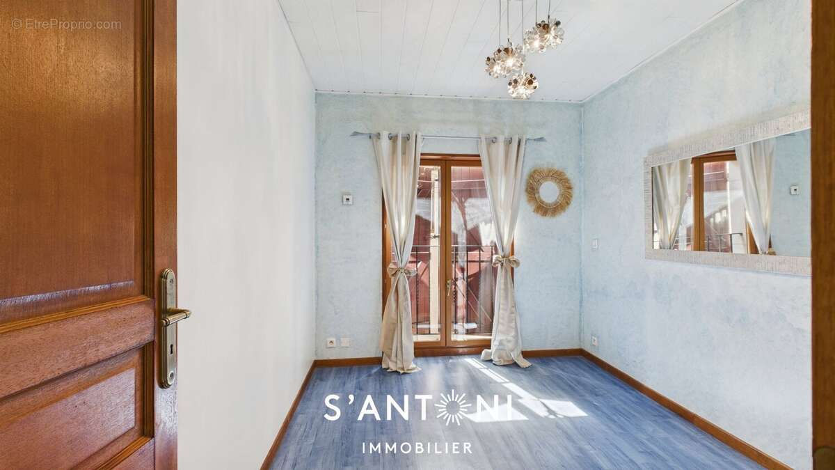 Maison à VILLENEUVE-LES-BEZIERS